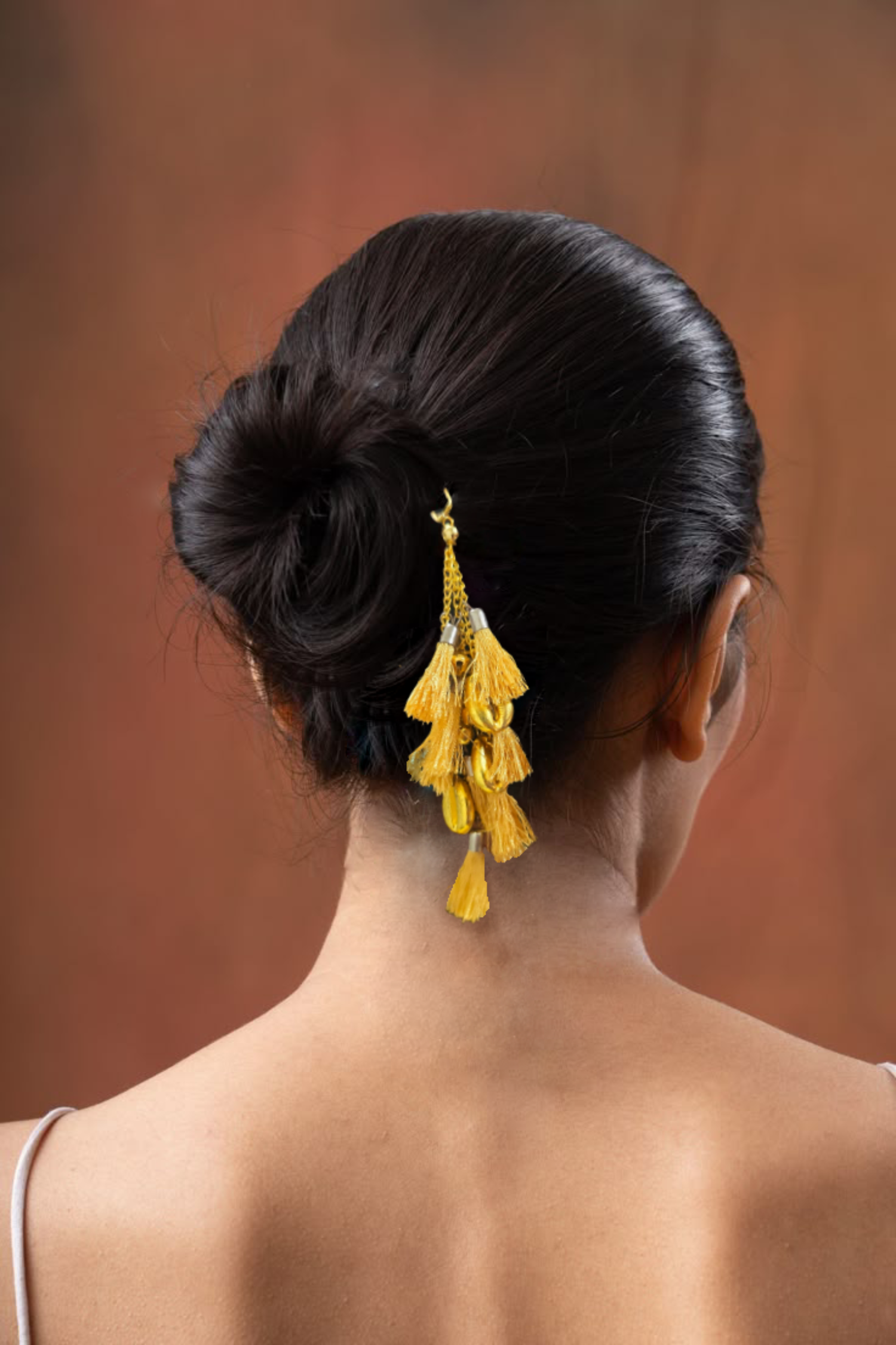 dahlia handmade beige tassel juda pin – artisanal indian ethnic hair brooch with silk latkan for buns, weddings, and festive hairstyles